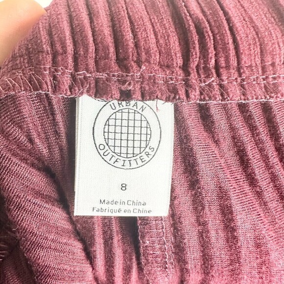 Urban Outfitters Ribbed Velvet Corduroy High Rise Flare Pants Burgundy Size 8 - Picture 4 of 5